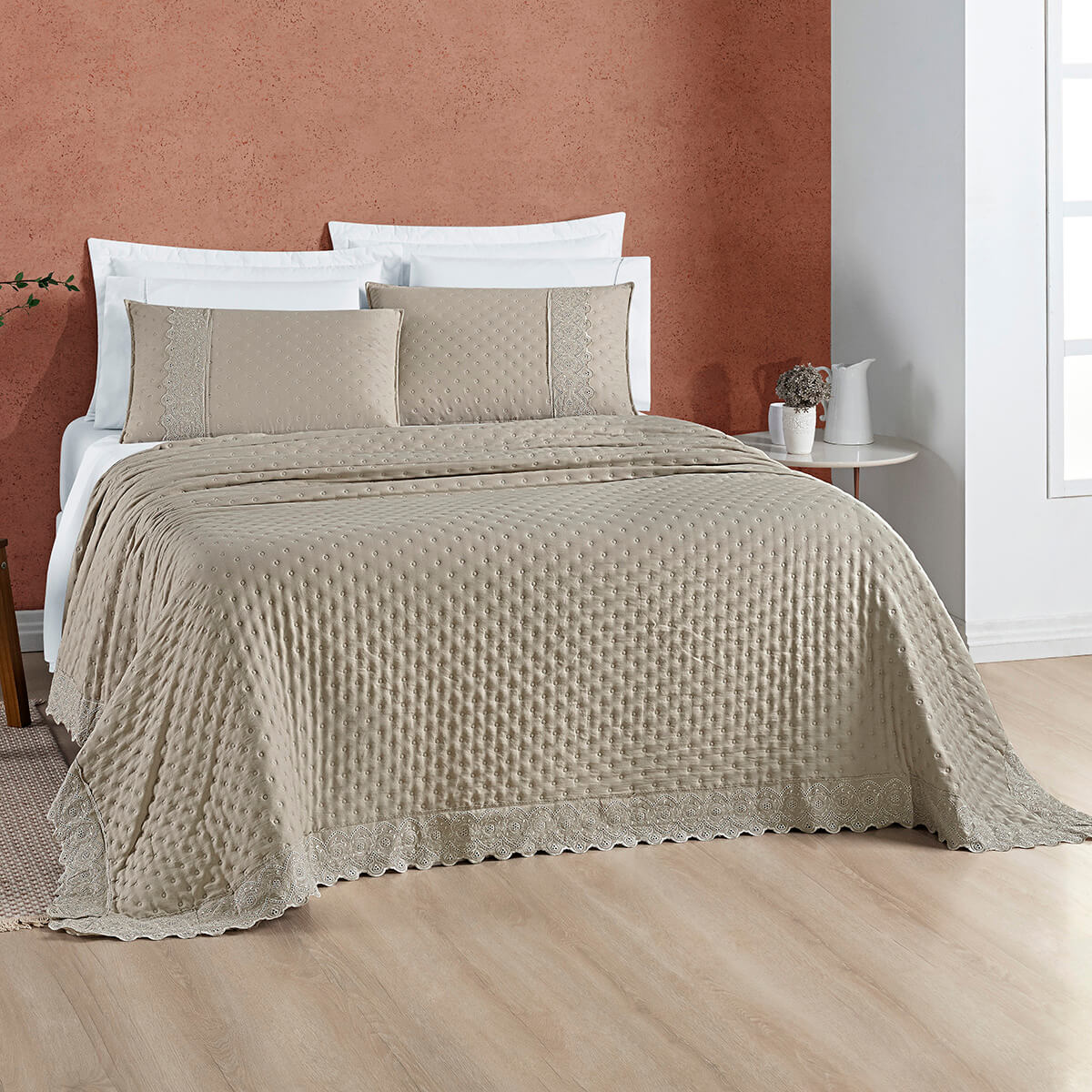 Taupe
