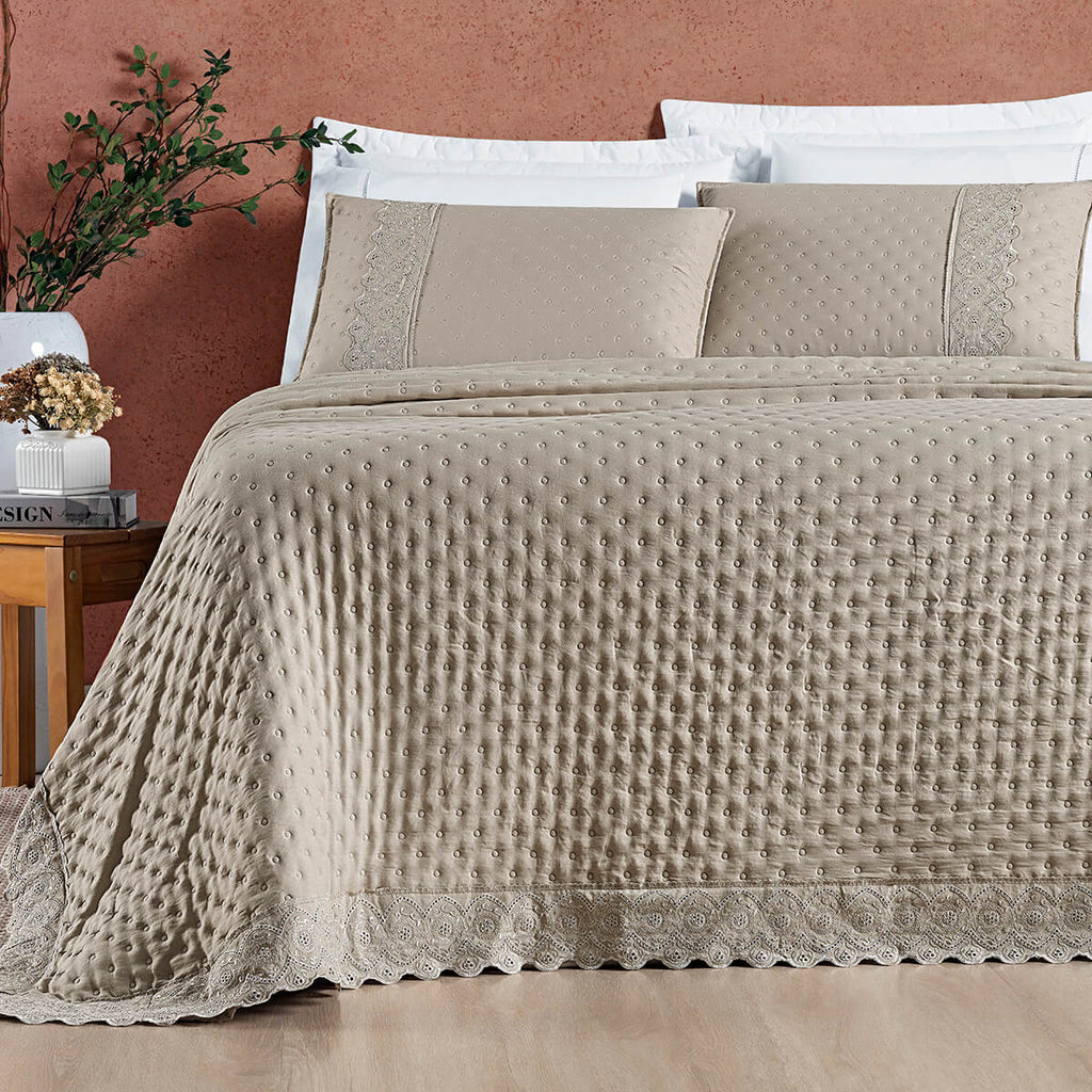 Taupe